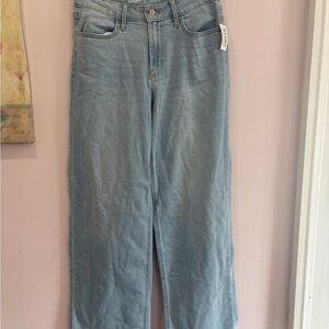 Old Navy Women's Light Blue Straight Leg Jeans